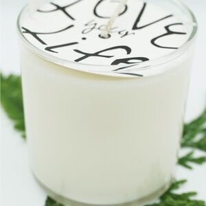 NWT Rainwater White Scented Candle